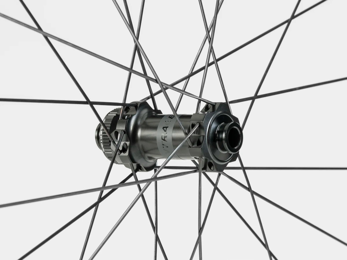 Bontrager Aeolus Pro 37 TLR Disc Etukiekko
