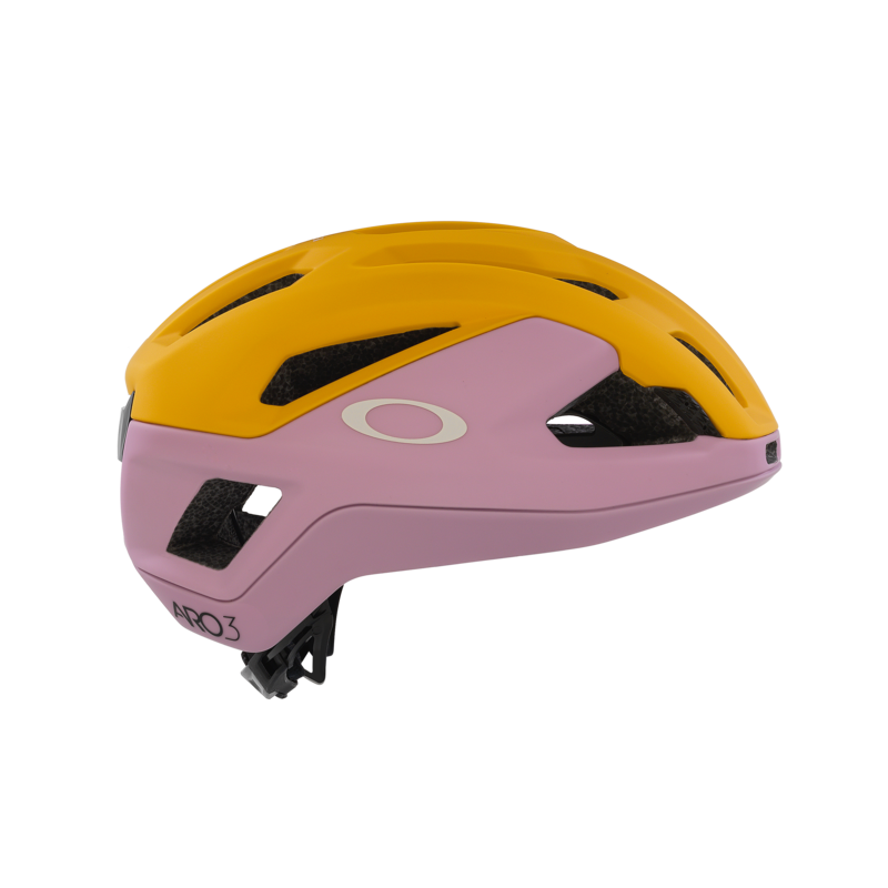 Oakley ARO3 Endurance