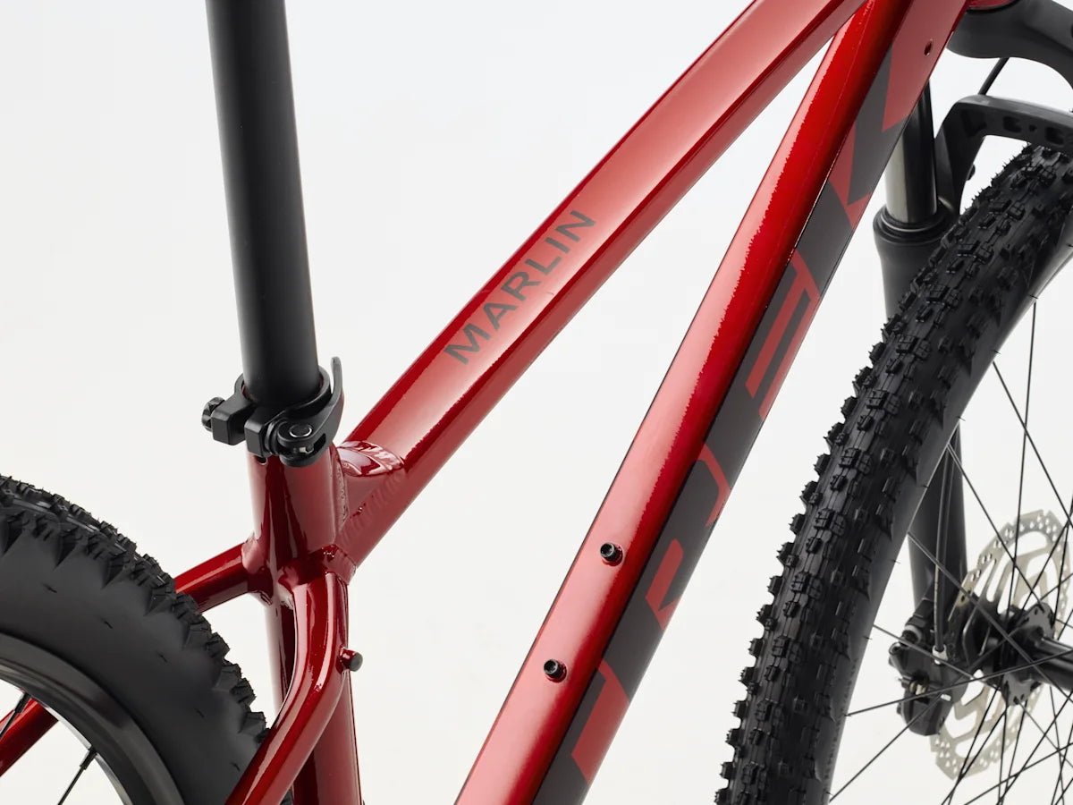 Trek Marlin 5 Gen 3 2026 Fury Red runko
