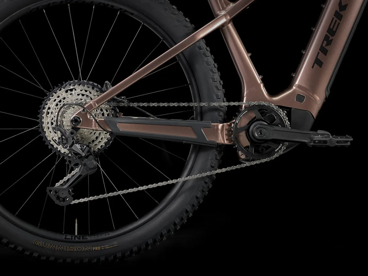 Trek Powerfly+ 8 800wh sähkömaastopyörä voimansiirto yksityiskohta