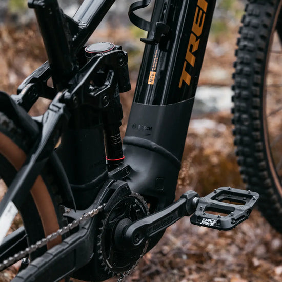 SRAM-jalat ja Bosch-moottori Trek Rail+ 8 sähköpyörässä