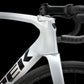 Trek Emonda SL 5 2024 White Prismatic valkoinen yksityiskohta ohjainlaakeri ohjainkannatin