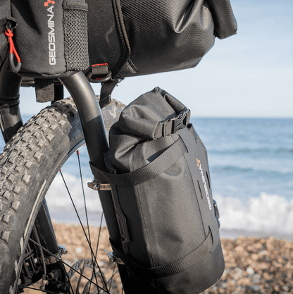 Geosmina Cargo Cage Bag