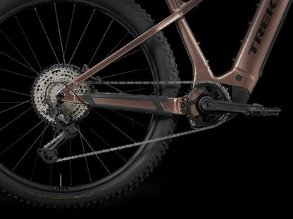 Trek Powerfly+ 8 800wh sähkömaastopyörä voimansiirto yksityiskohta
