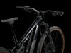 Trek Powerfly FS+ 6 800wh sähkömaastopyörä musta ohjaamo takaa