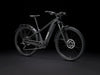 Trek Powerfly+ 4 varusteltu sähkömaastopyörä etuviistosta